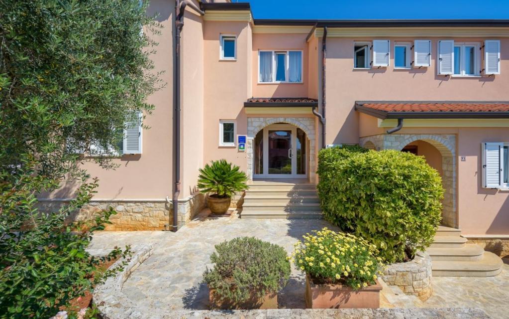 Villa Franka 113 Basanija Exterior photo