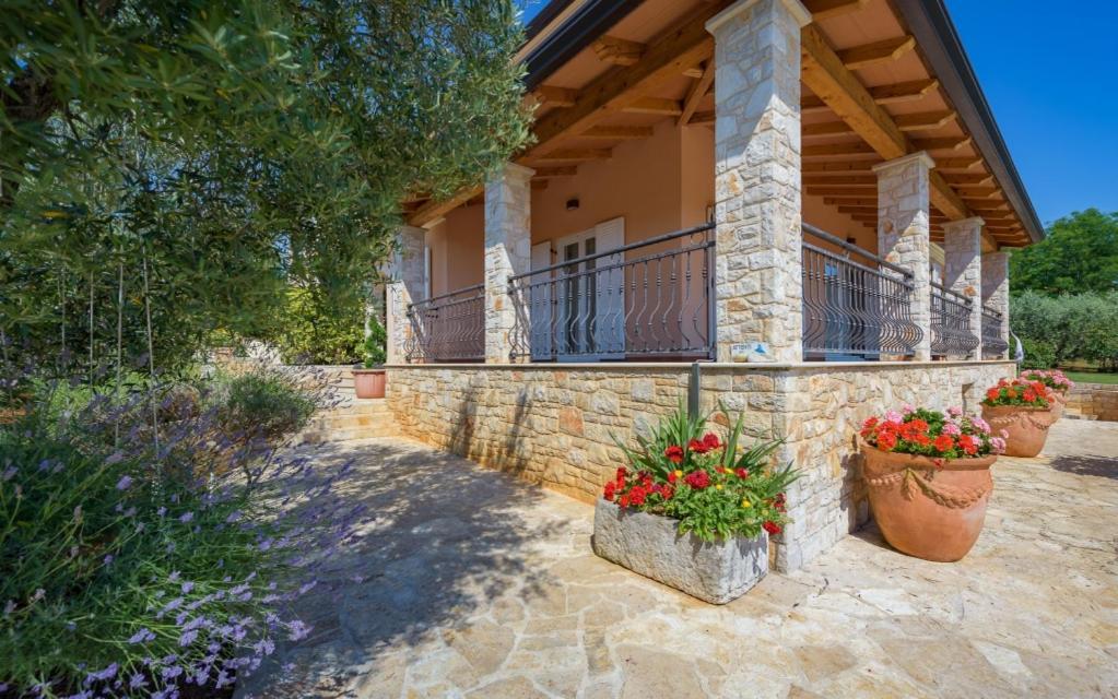 Villa Franka 113 Basanija Exterior photo
